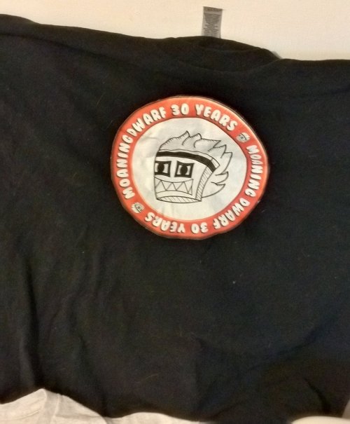 Moaning Dwarf 30th Anniversary Kleetis Logo T-Shirt – XL